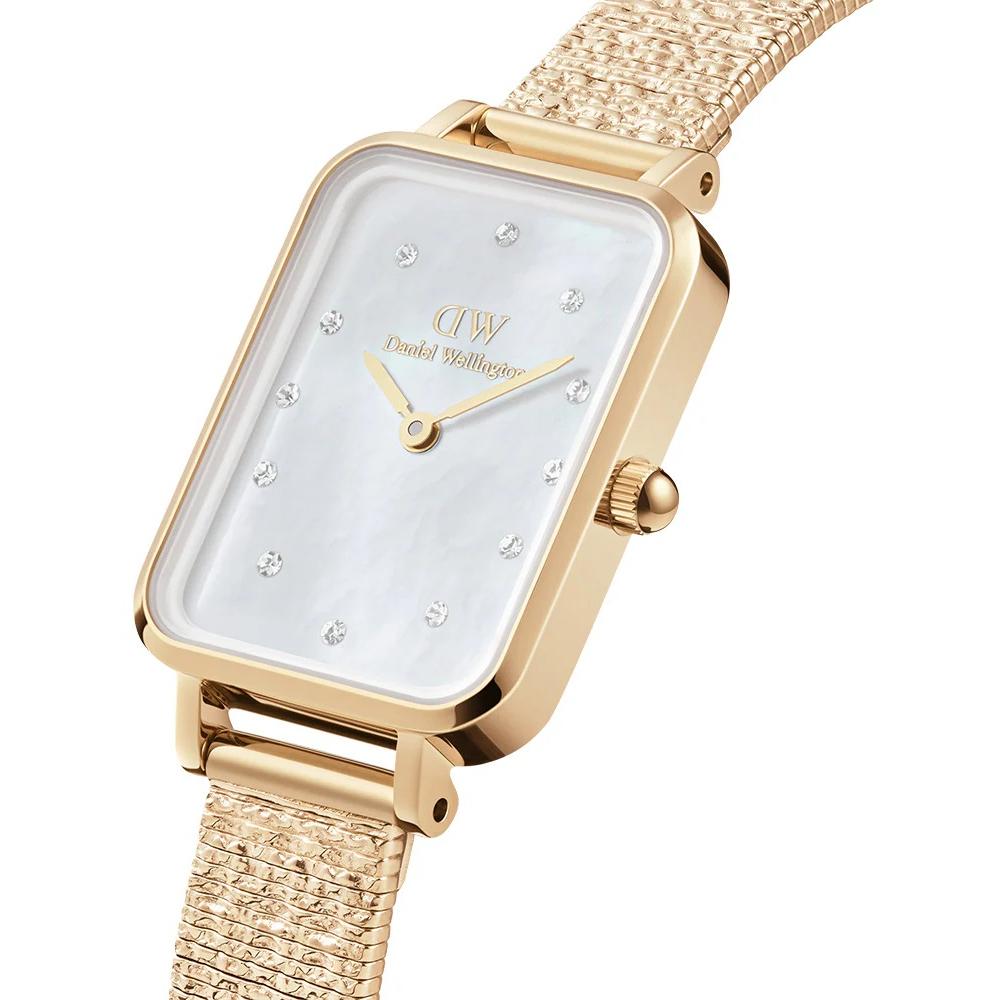 DANIEL WELLINGTON  Quadro Lumine Pressed Piano White Pearl Dial 20 x 26mm Gold Stainless Steel Mesh Bracelet DW00100582