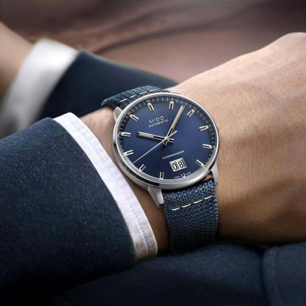 MIDO Commander Big Date Automatic Blue Dial 42mm Silver Stainless Steel Blue Fabric Strap M021.626.17.041.00 - 8