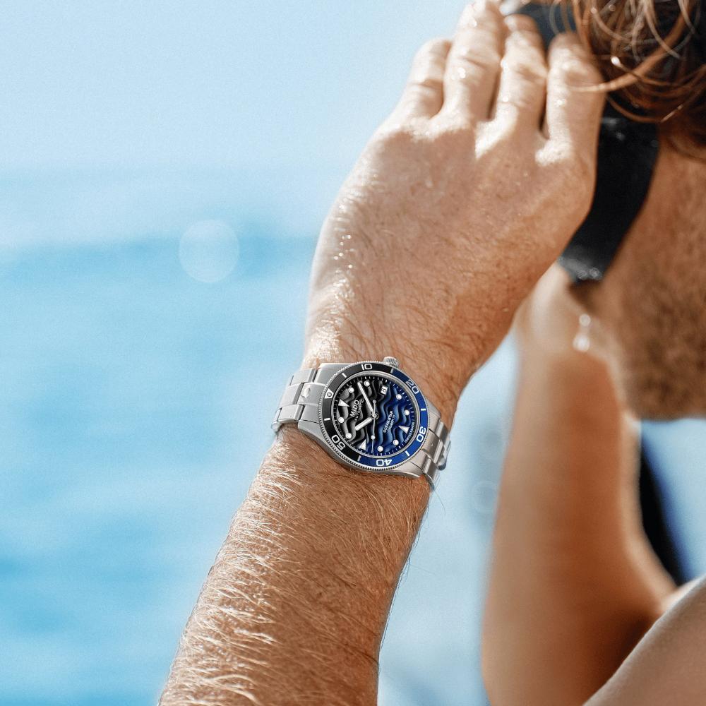 MIDO Ocean Star 39 Blue Gradient Dial Automatic 39mm Silver Stainless Steel Bracelet M026.907.11.041.00