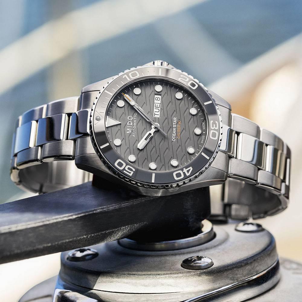 MIDO Ocean Star 200 Grey Dial Ceramic Automatic 42.5mm Silver Stainless Steel Bracelet M042.430.11.081.00