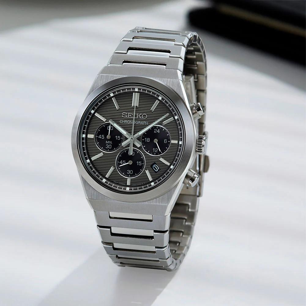 SEIKO Conceptual Series Chronograph Grey Dial 40mm Silver Stainless Steel Bracelet SSB455P1