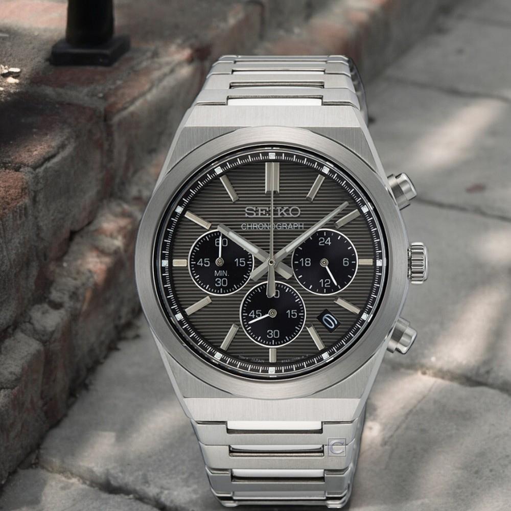 SEIKO Conceptual Series Chronograph Grey Dial 40mm Silver Stainless Steel Bracelet SSB455P1