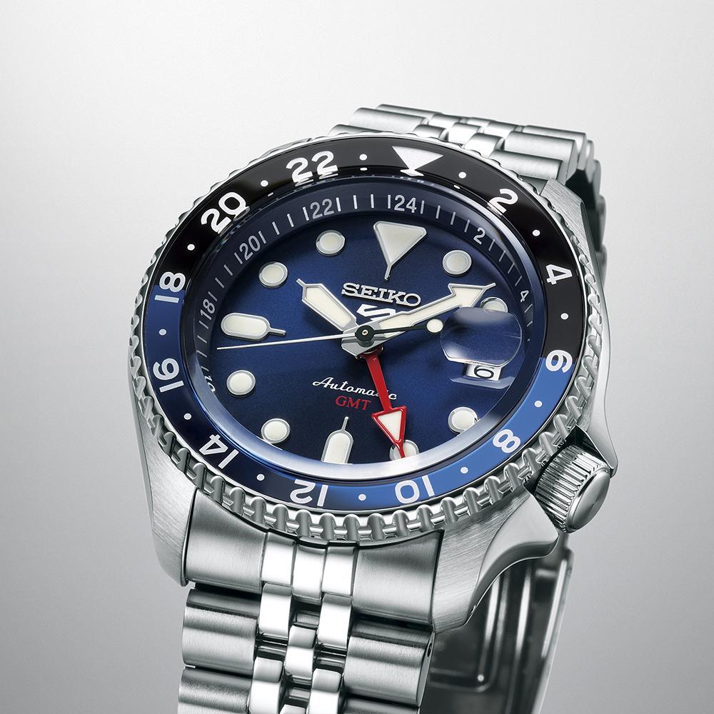 SEIKO 5 Sports GMT 'Blueberry' SKX Re-Interpretation Blue Dial 42.5mm Silver Stainless Steel Bracelet SSK003K1