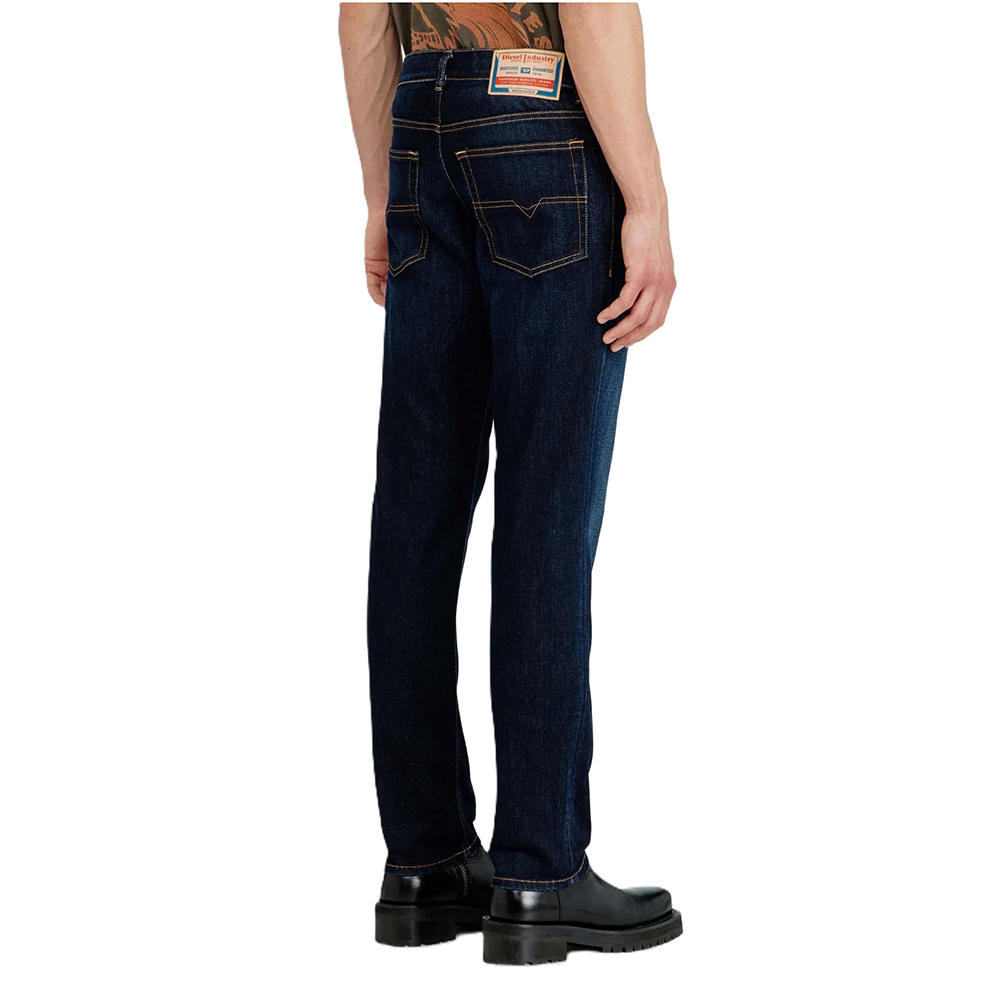 DIESEL 2023 D-FINITIVE L.32 TROUSERS A1022909Q15 2