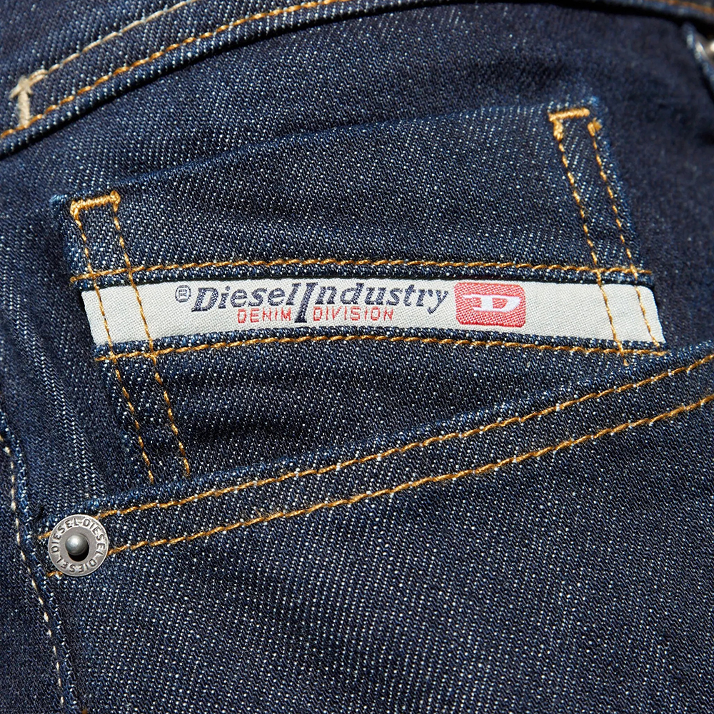 DIESEL 2023 D-FINITIVE L.32 TROUSERS A102290DBEJ 3