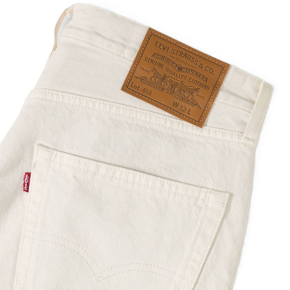 LEVI'S 468 LOOSE SHORTS WHITES A8461 3