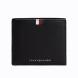 TOMMY HILFIGER TH PREM LEA CC FLAP AND COIN AM0AM13341 1