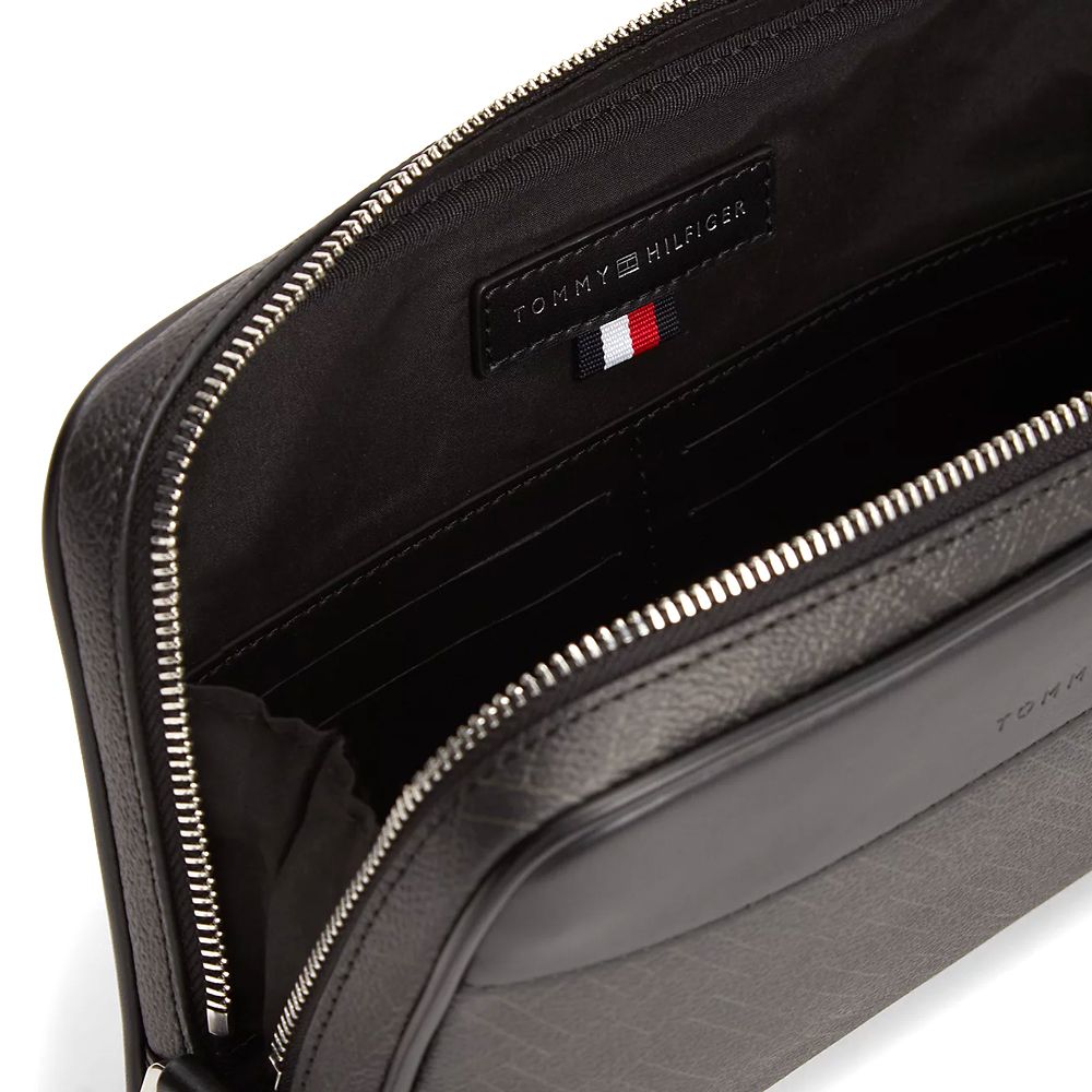 TOMMY HILFIGER TH FLAG MONOGRAM POUCH AM0AM14146 3