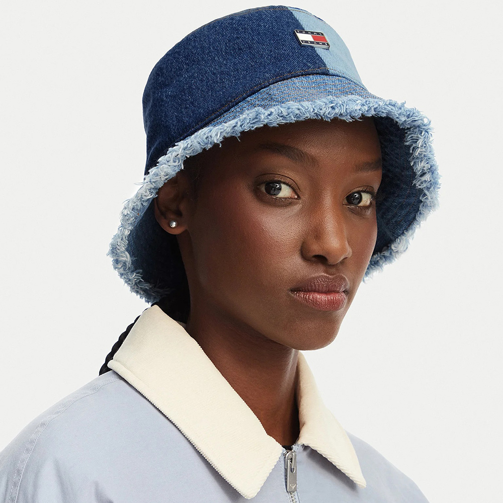 CALVIN KLEIN TJW DENIM PATCHWORK BUCKET AW0AW18363 3