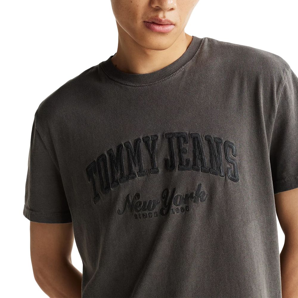 TOMMY HILFIGER TJM REG VINTAGE VARSITY TEE DM0DM20356 3