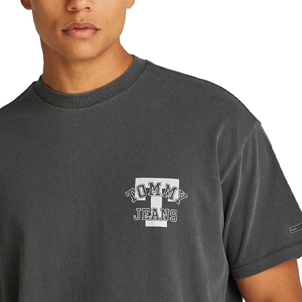 TOMMY HILFIGER TJM REG T GRAPHIC TEE DM0DM20811 3