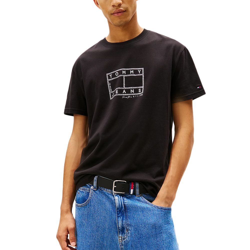 TOMMY HILFIGER TJM REG CENTER FLAG SS TEE DM0DM22317 1