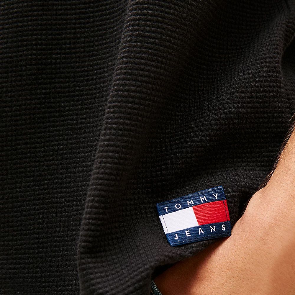 TOMMY HILFIGER TJM REG WAFFLE SS TEE DM0DM22529 3