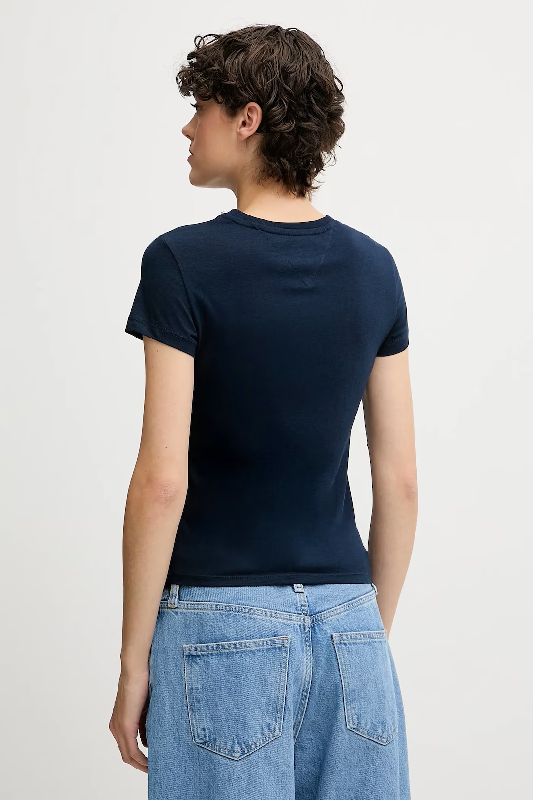 TOMMY HILFIGER TJW SLIM ESSENTIAL LOGO2 TEE E  DW0DW20913 2