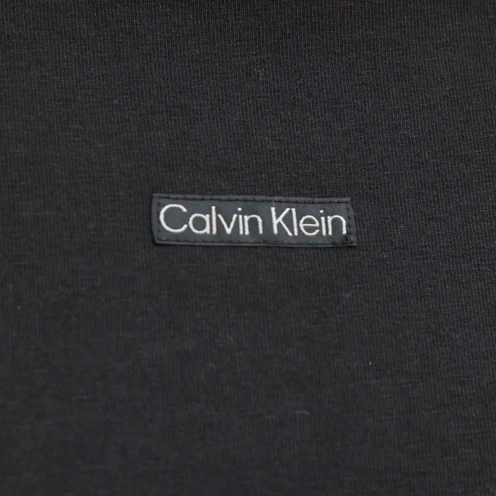 CALVIN KLEIN PLACED INSTITUTIONAL BABY TEE J20J225524 3