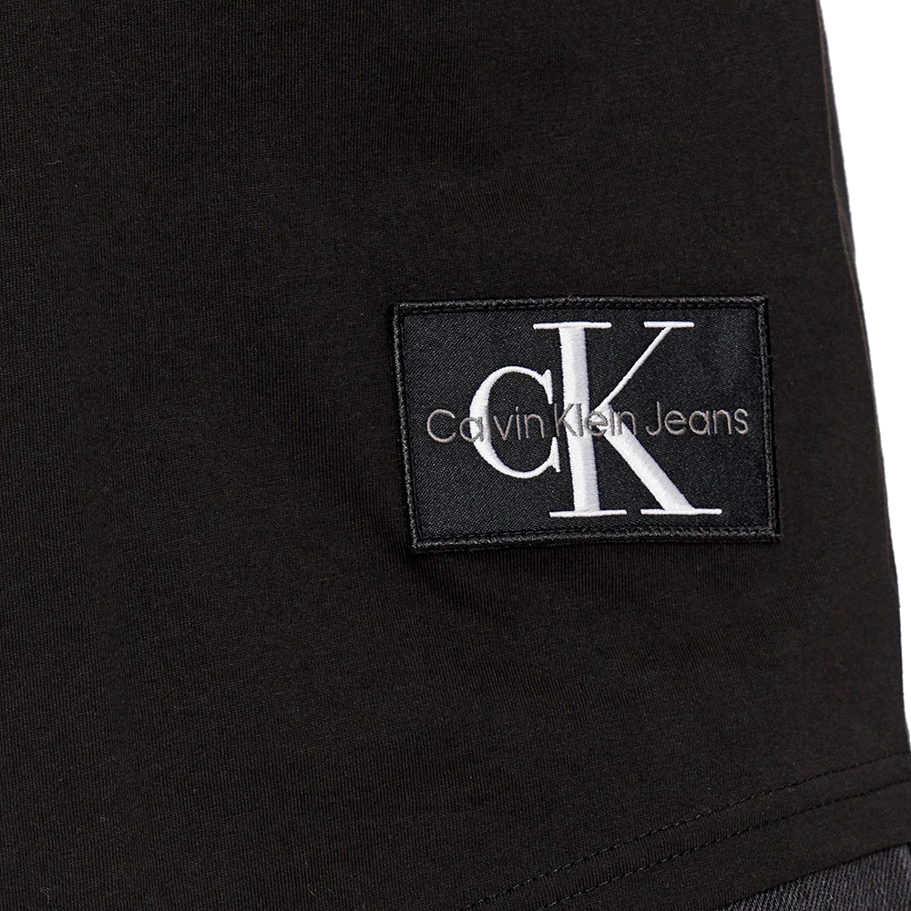 CALVIN KLEIN BADGE TURN UP SLEEVE J30J323482 3