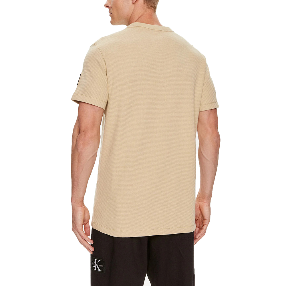 CALVIN KLEIN BADGE WAFFLE TEE J30J323489 2