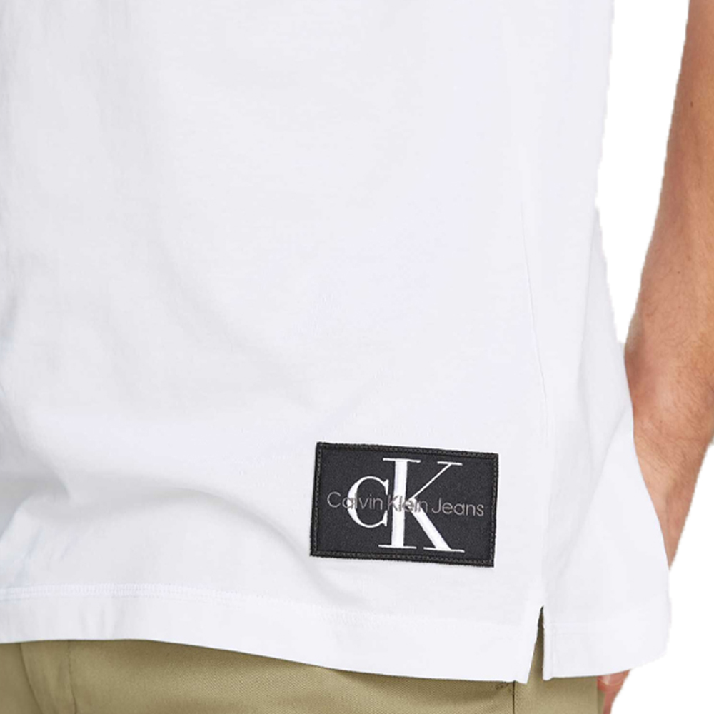 CALVIN KLEIN BADGE RELAXED TEE J30J325652 3