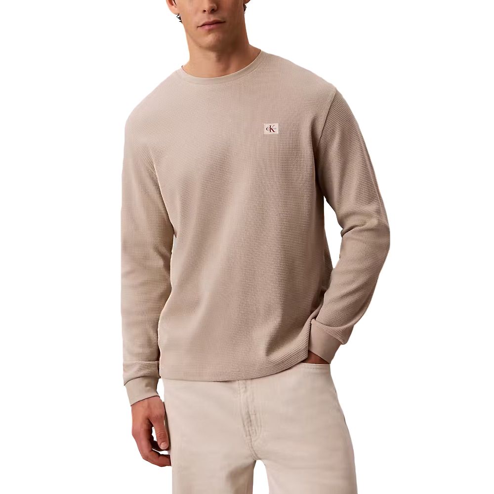 CALVIN KLEIN LS WAFFLE BADGE CREWNK TEE LV040EM217 1