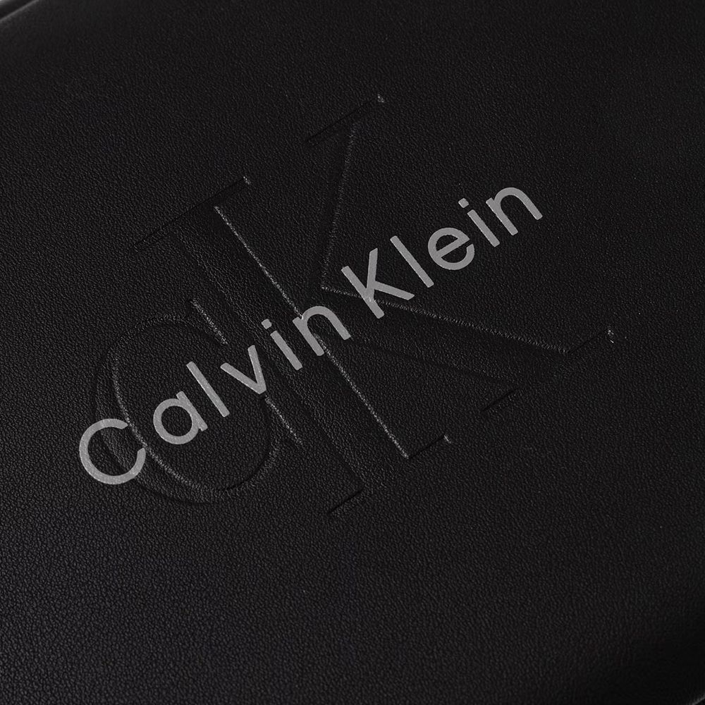 CALVIN KLEIN BOLD POUCH W/ HANDLE LV04D1257G 3