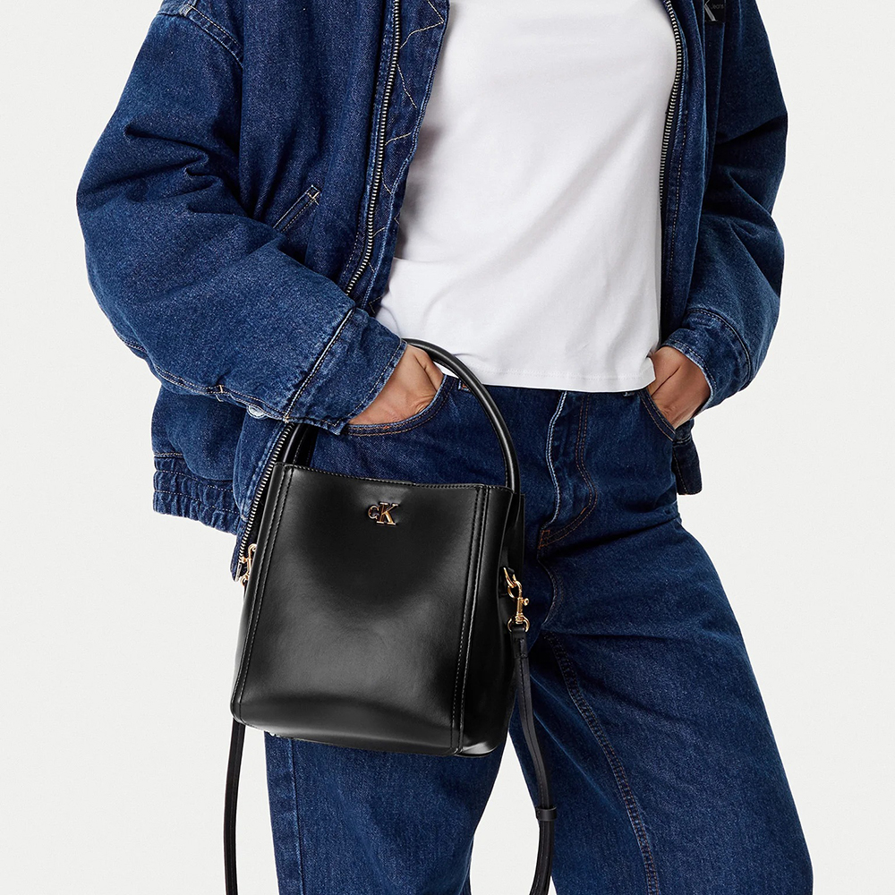 CALVIN KLEIN CK BUCKET WITH STRAP LV04F3174G 4