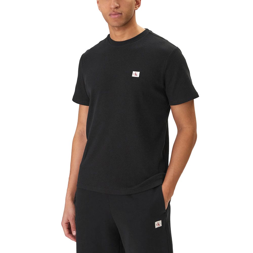 CALVIN KLEIN SS WAFFLE BADGE CREWNK TEE LV04RD008G 1