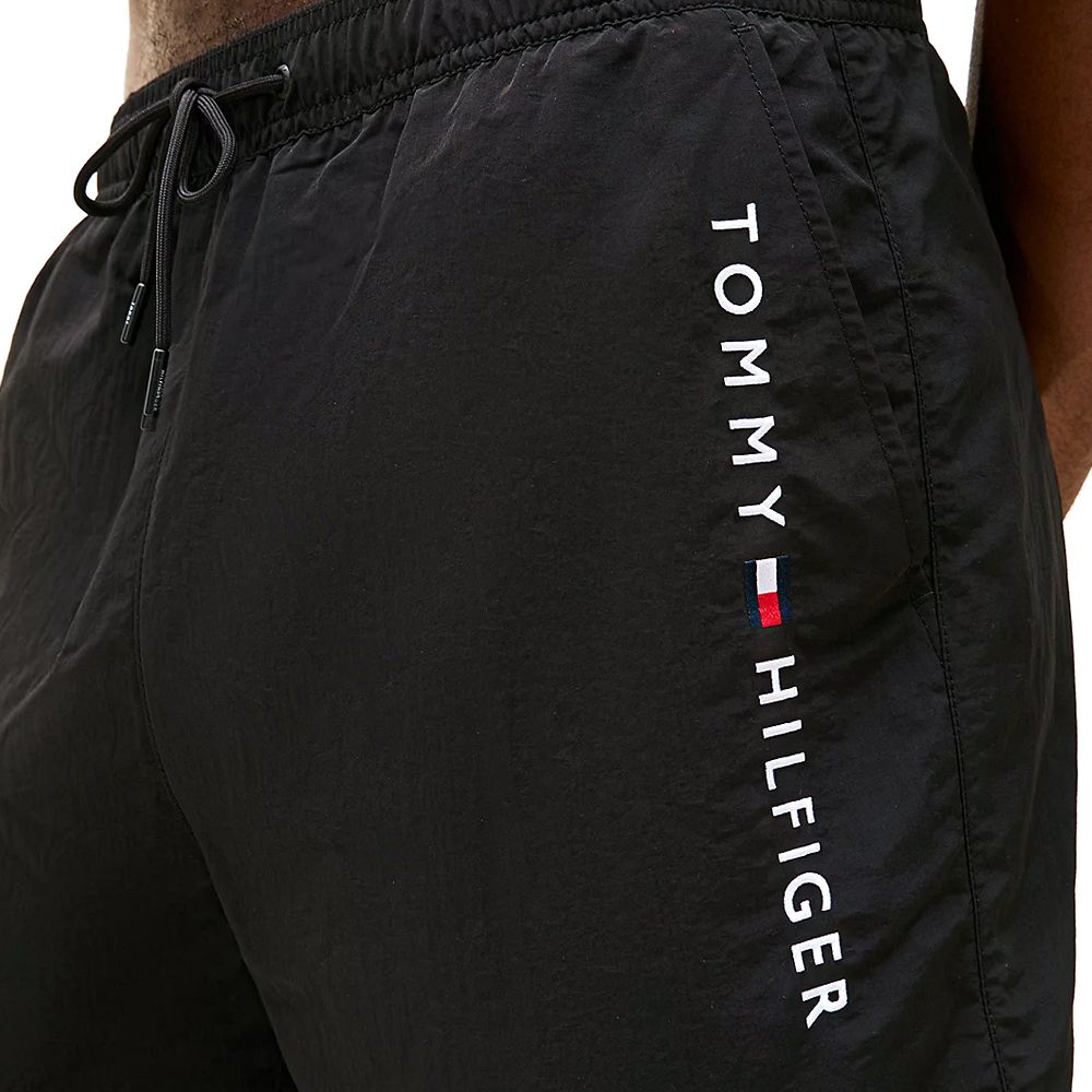 TOMMY HILFIGER MEDIUM DRAWSTRING zip pocket UM0UM03748 3