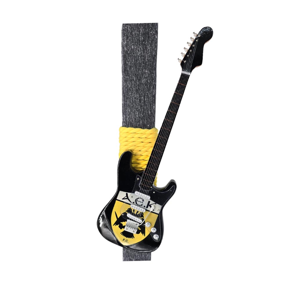 Χειροποίητη Αρωματική Λαμπάδα για Αγόρι  Ηλεκτρική Κιθάρα Κιτρινόμαυρης Ομάδας - 1