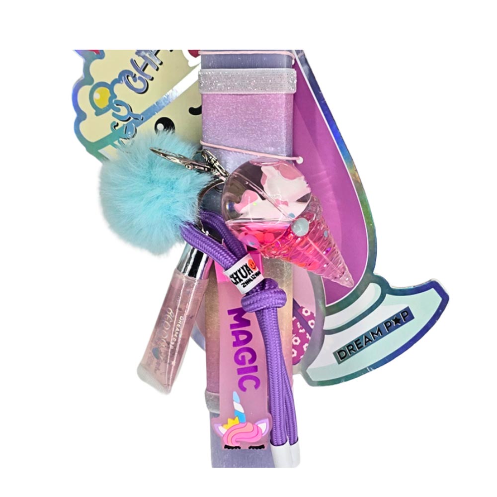 Χειροποίητη Αρωματική Λαμπάδα για Κορίτσι με Σετ Μπρελοκ, Lip Gloss Και Βεραμάν Γούνινο Pom Pom - 1