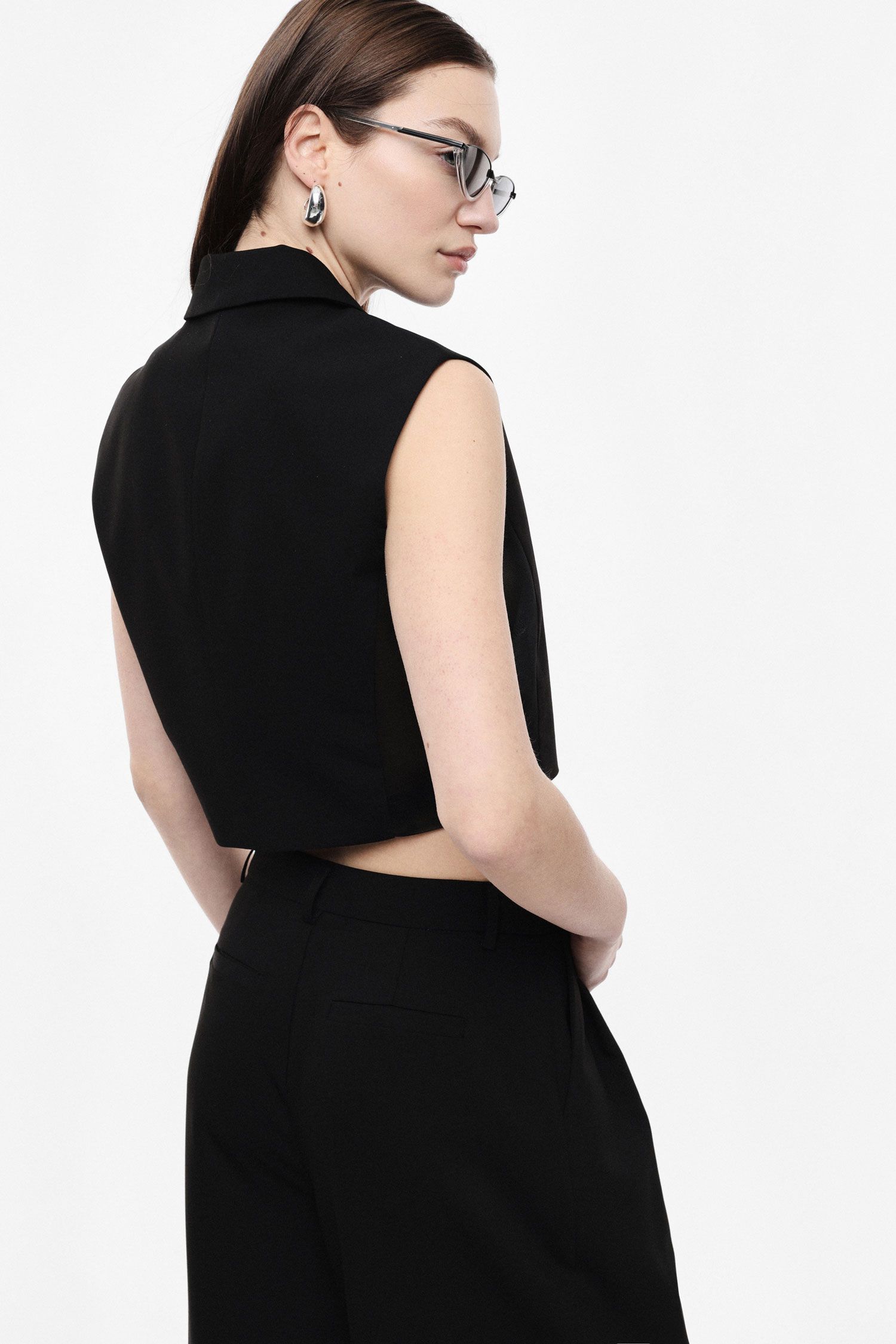 Black cropped Vest with mesh sides and front buttoning Imperial - 2