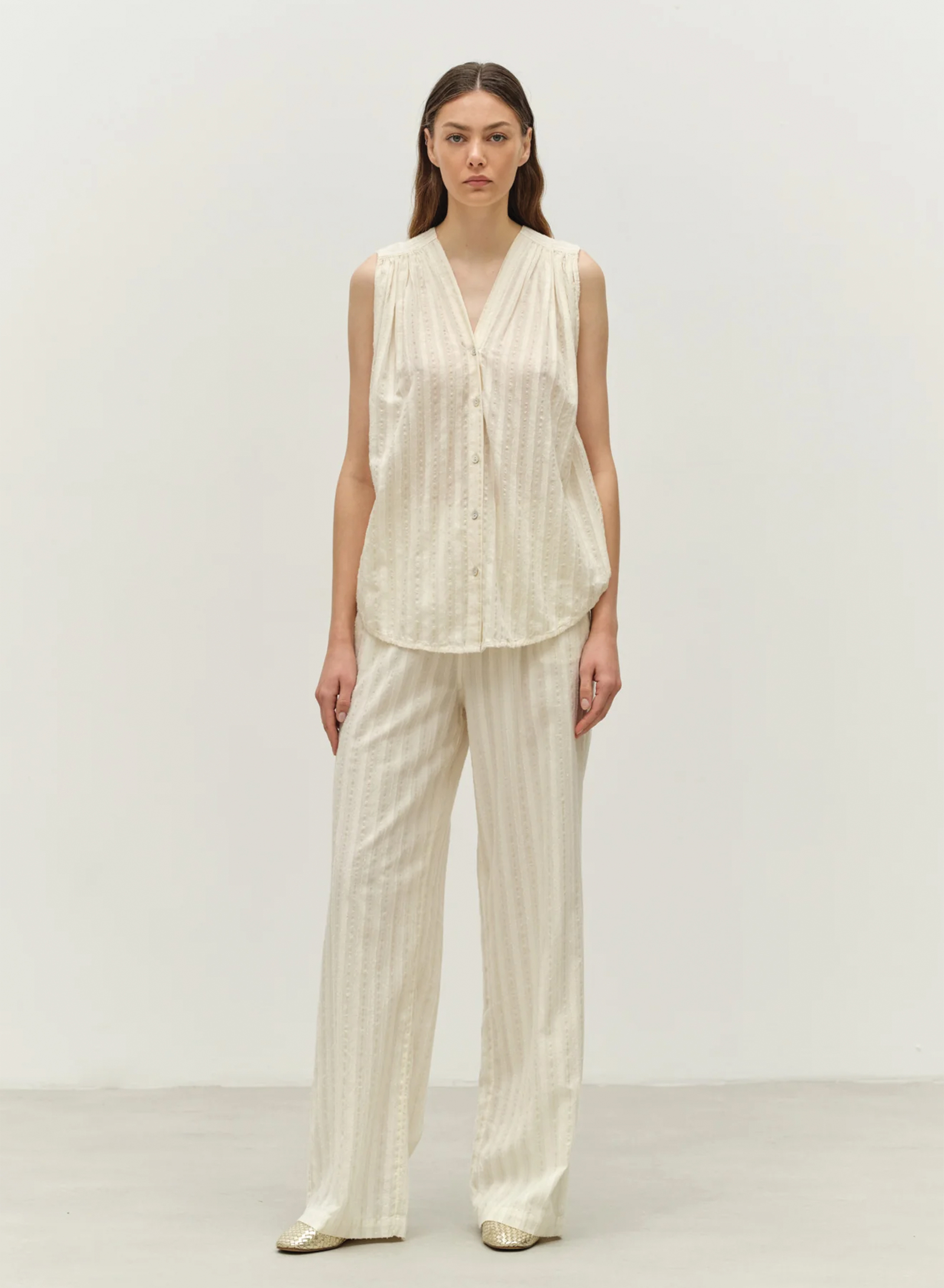 Ecru sleeveless lourex Blouse with V neckline and with buttons "IRIS" Devotion Twins - 1