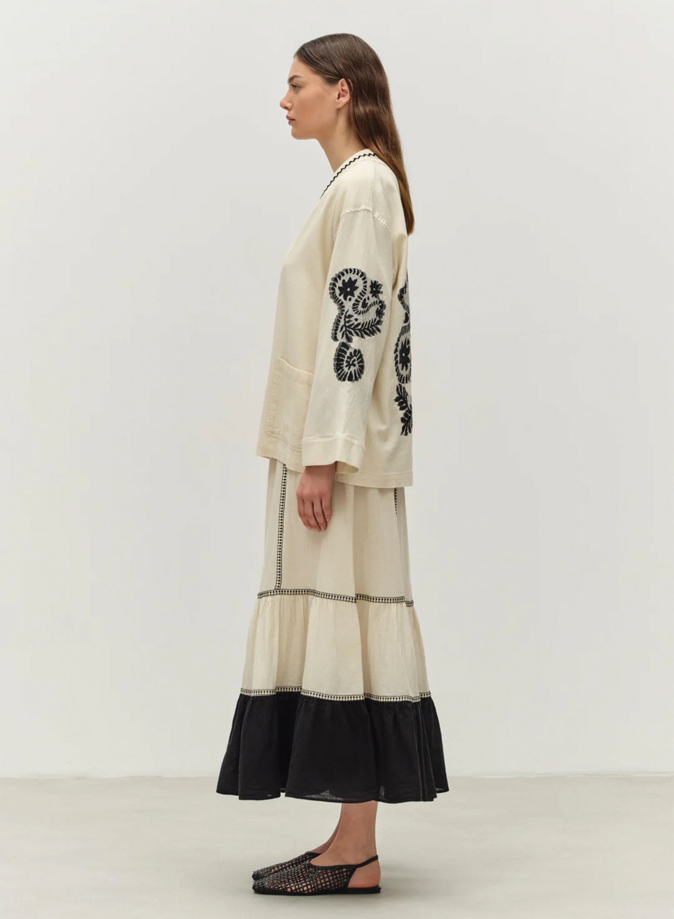 Off White Jacquard Jacket "GENVINE" Devotion Twins - 2