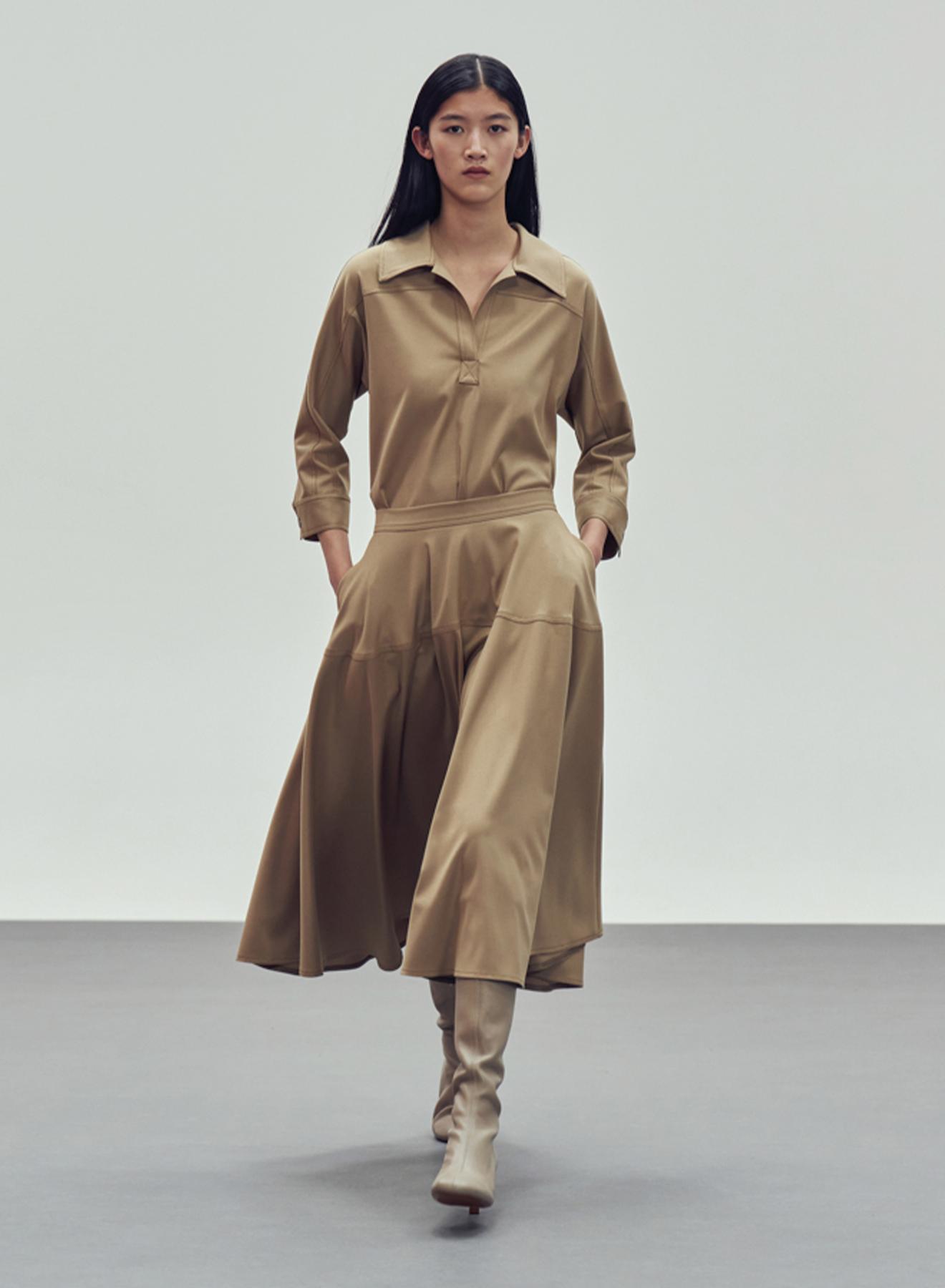 Beige Blouse with shirt collar and with V neckline "GERANIUM" Devotion Twins - 2