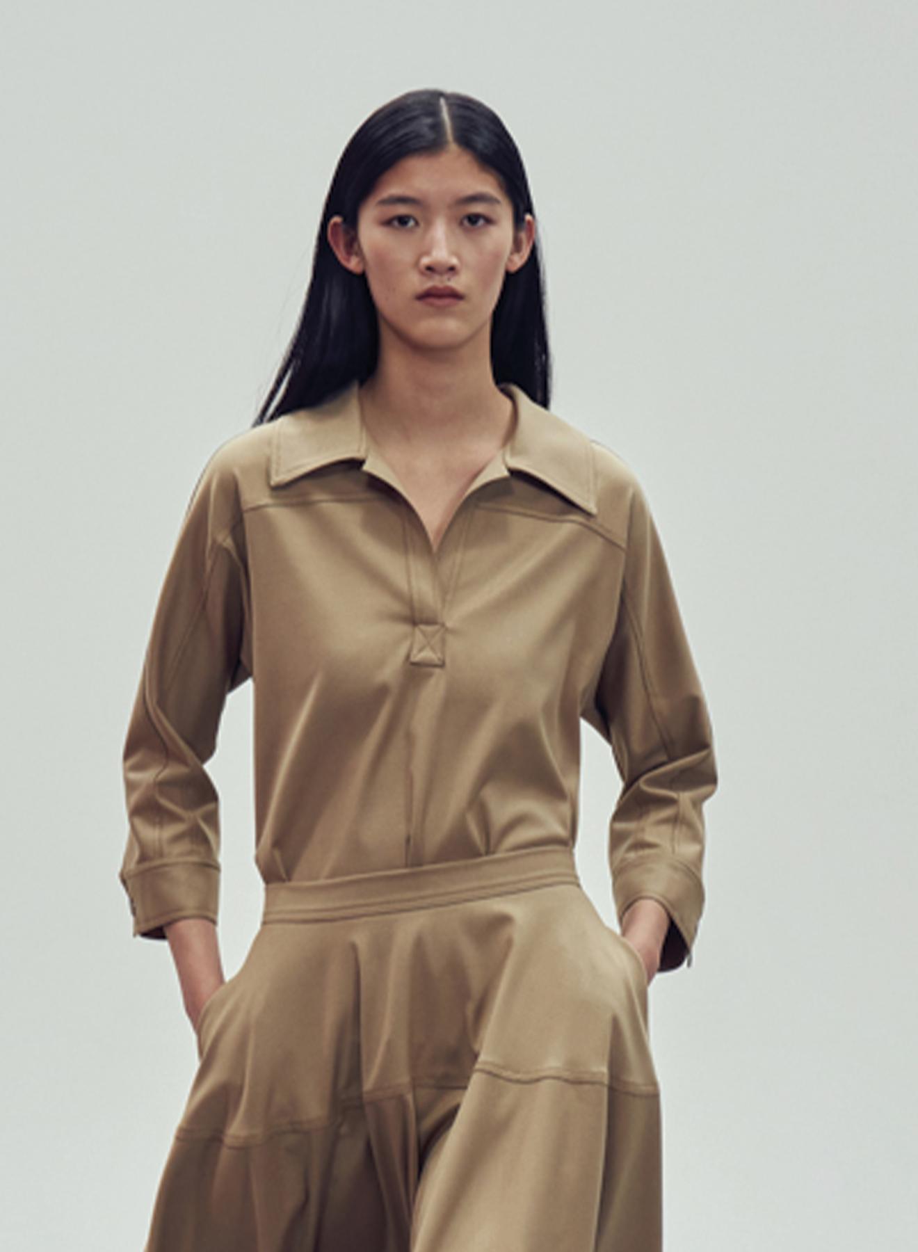 Beige Blouse with shirt collar and with V neckline "GERANIUM" Devotion Twins - 1