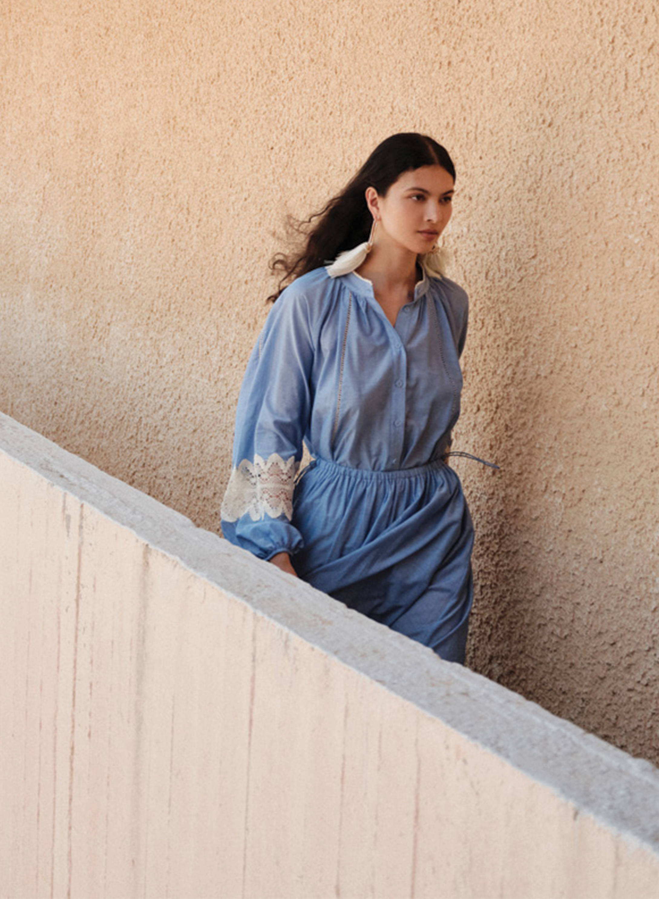 Γαλάζια Μπλούζα voile με δαντέλα και με Μάο γιακά "SECRET" Devotion Twins - 1