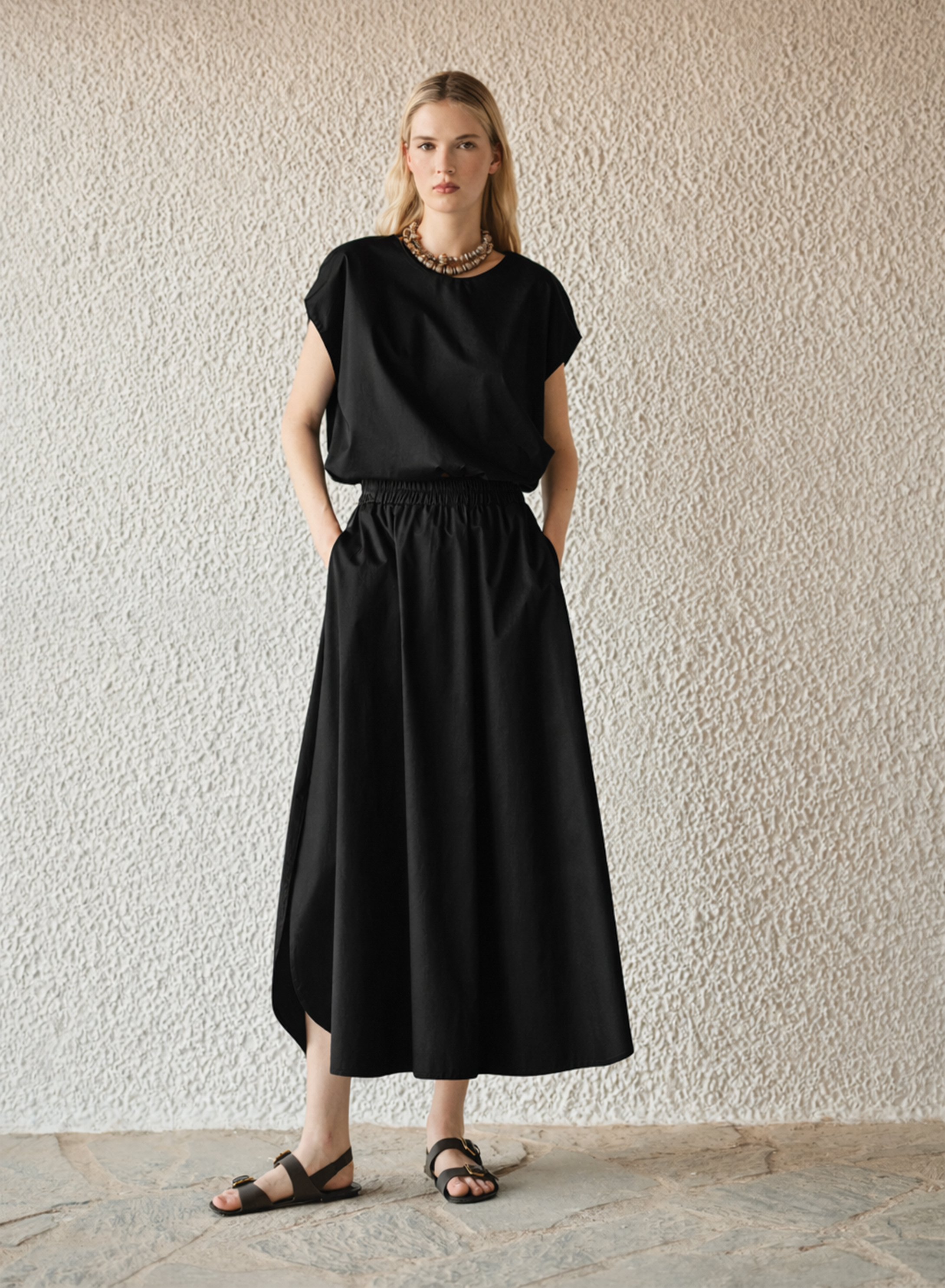 Black popline Skirt with elasticated waistmand and rounded hem with side slits "VERVE" Devotion Twins - 2