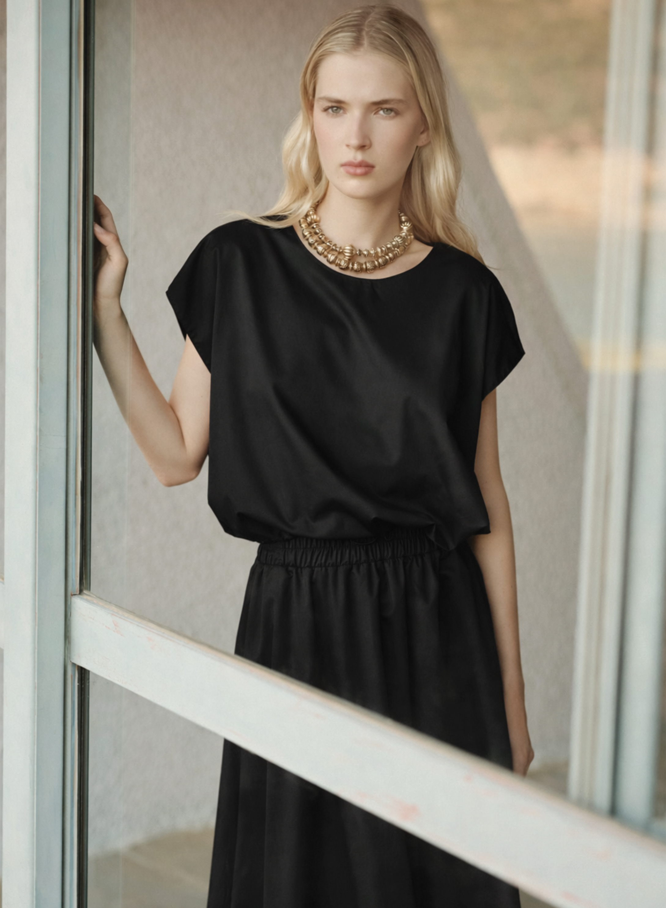 Black popline Skirt with elasticated waistmand and rounded hem with side slits "VERVE" Devotion Twins - 1