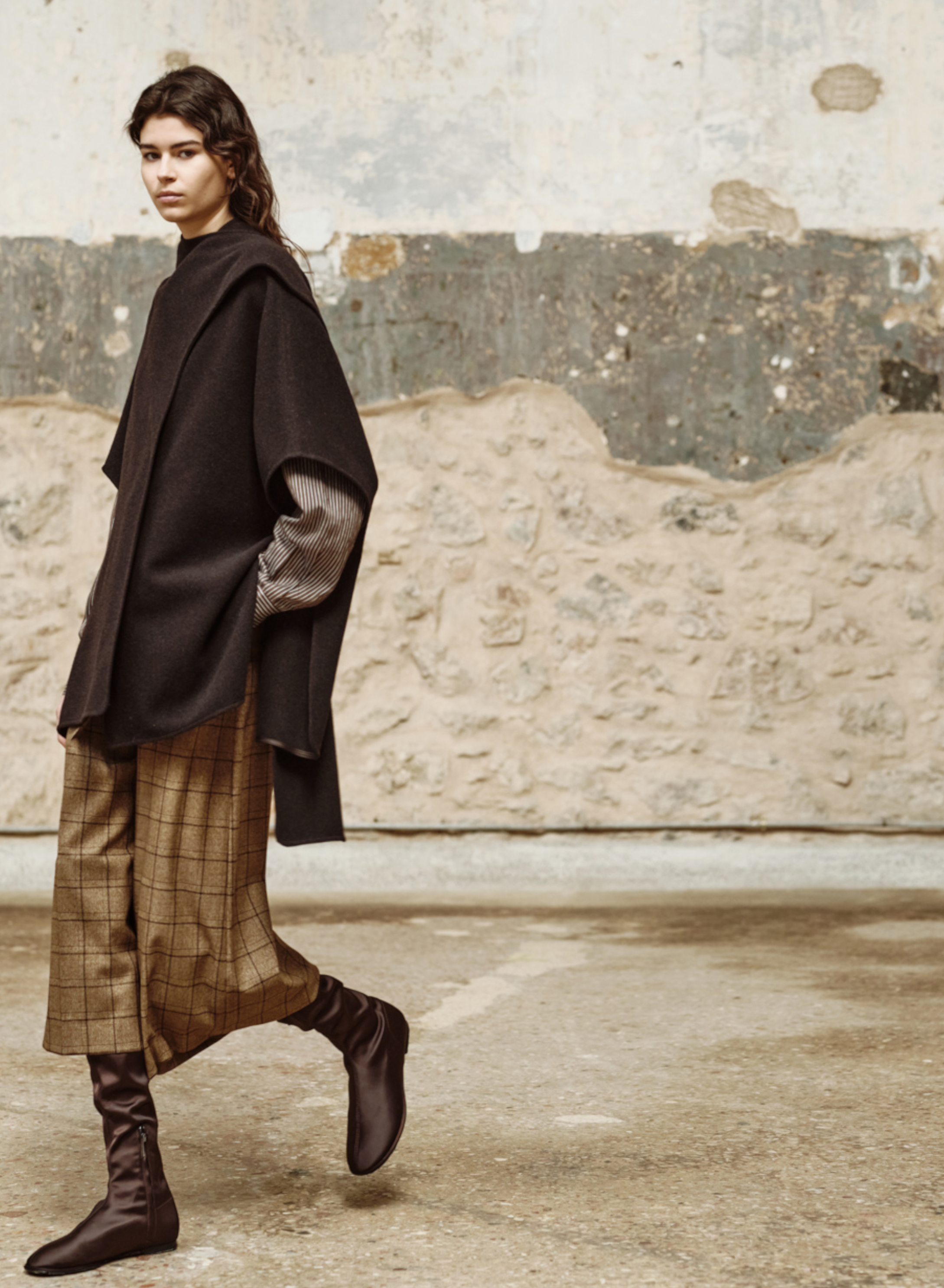 Chocolate wool Cape "ARSENE" Devotion Twins - 2