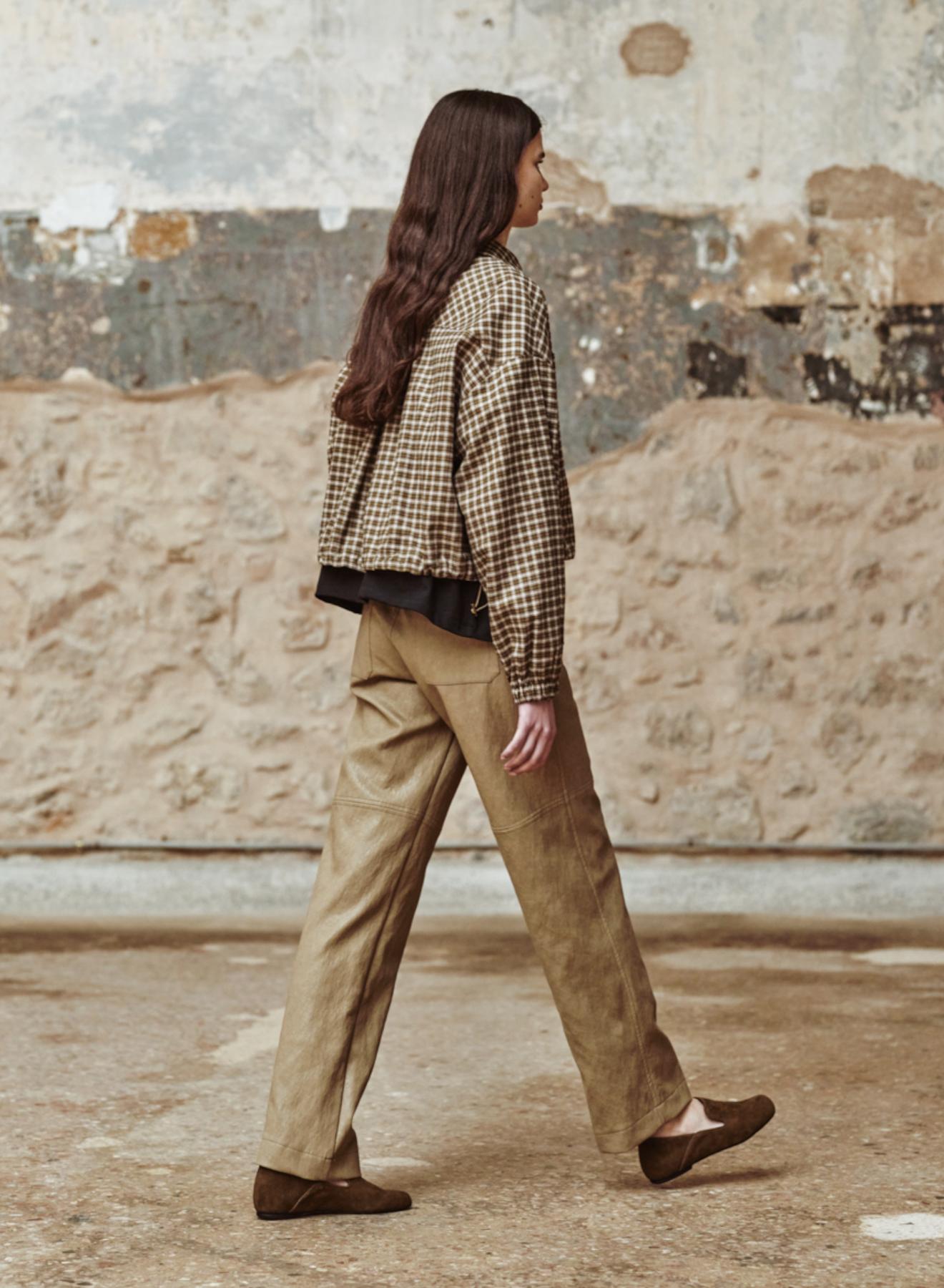 Beige eco leather Trousers with elasticated waistband with drawstring "CHARLOTTE" Devotion Twins - 4