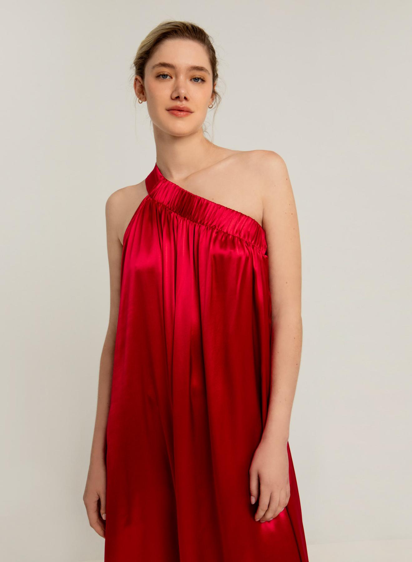 Cherry silky touch Dress with one shoulder Archaic Kori - 2