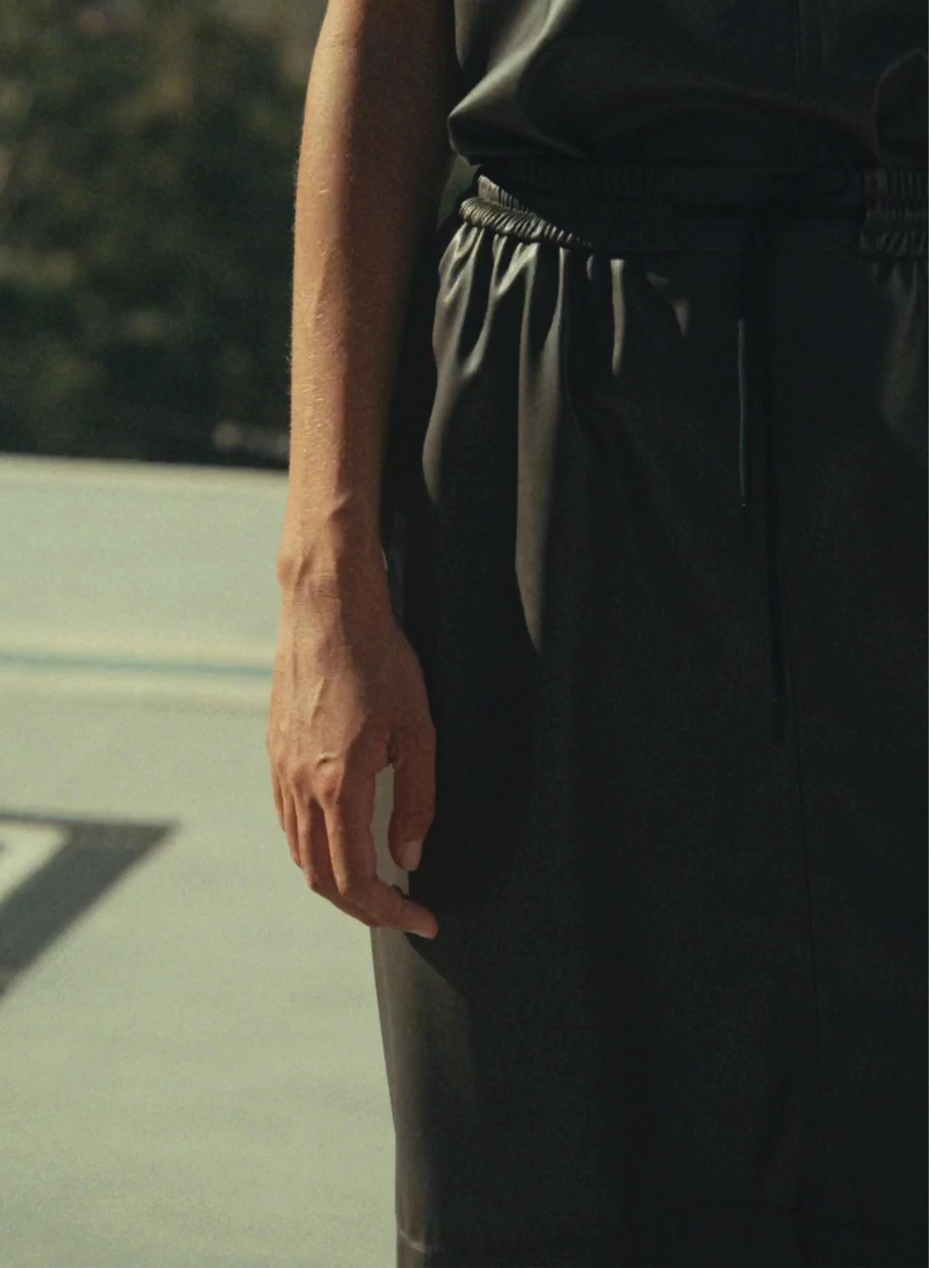 Σοκολά Φούστα από οικολογικό δέρμα με λάστιχο και κορδόνι στη μέση Milla - 3