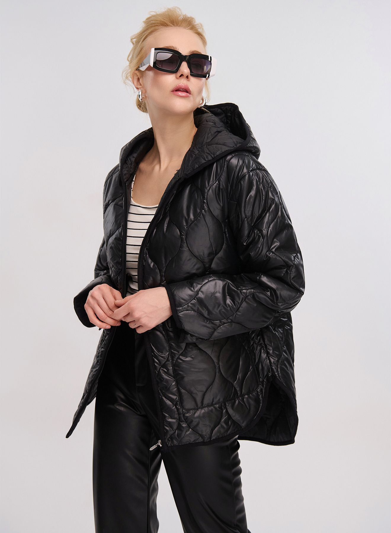 Black water-repellent padded jacket with hood La Liberta - 1