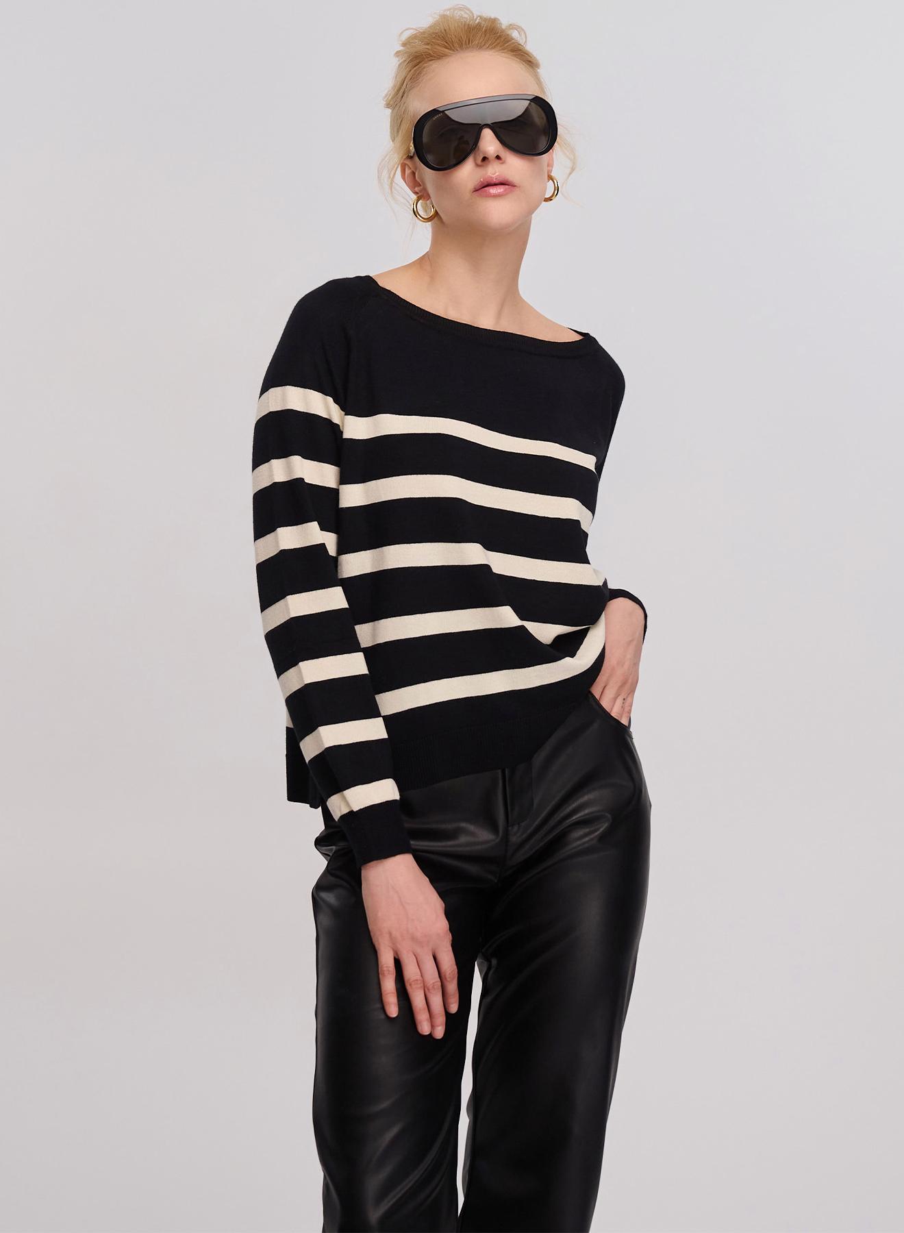Black /Off White Knitted blouse with stripes La Liberta - 5