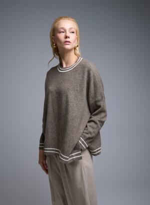 Taupe Sweater with round neck and with side slits See - 50966