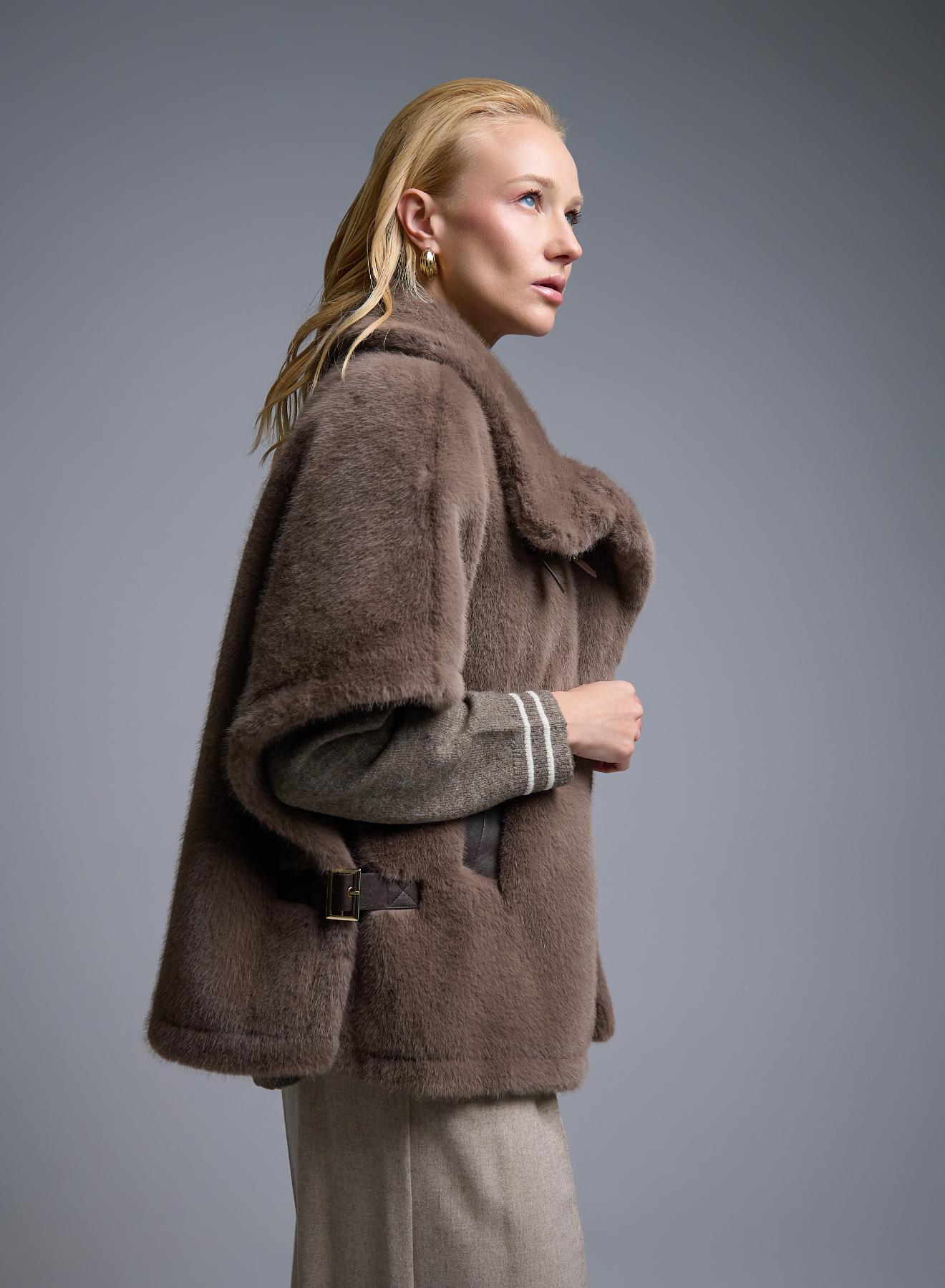 Taupe eco fur Jacket with short sleeves Motel - 4