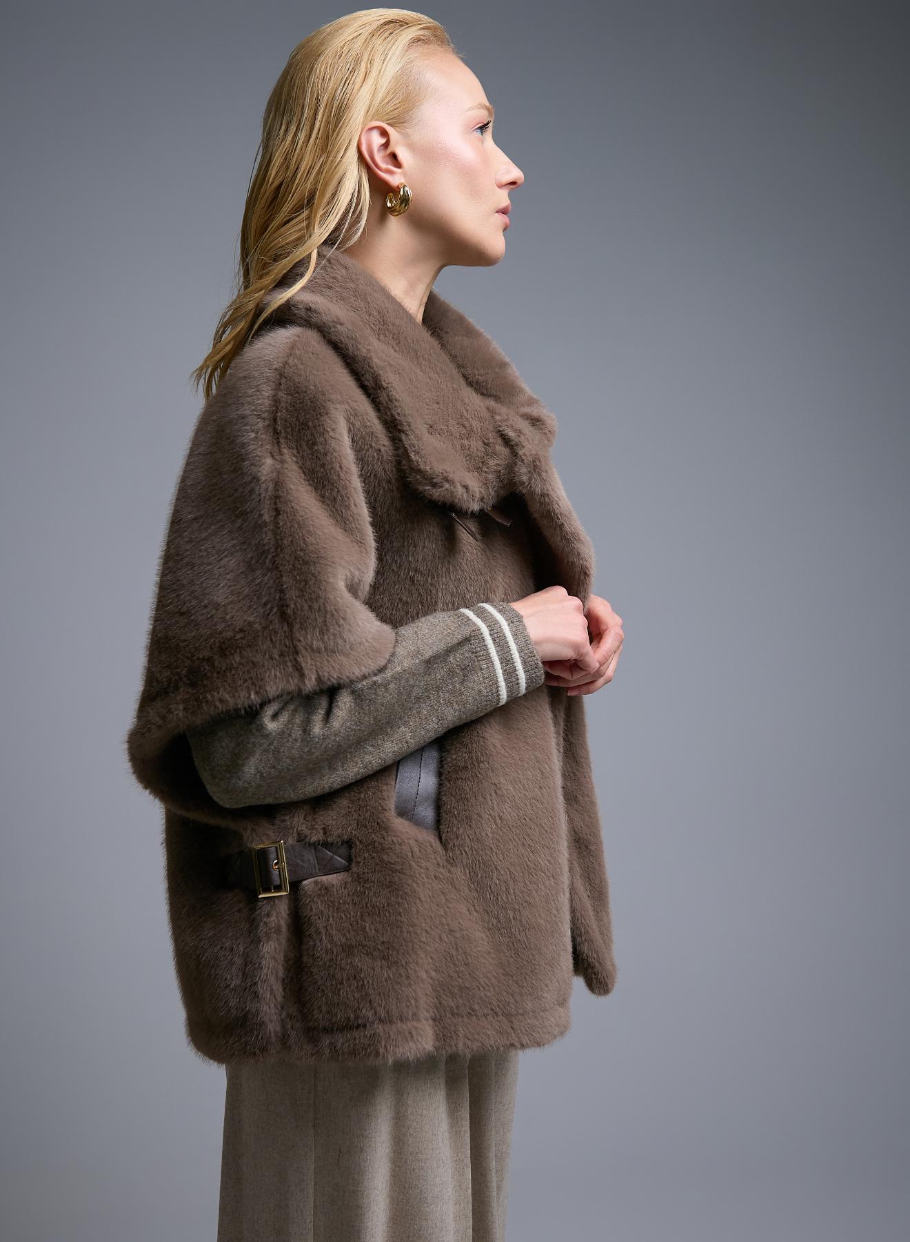 Taupe eco fur Jacket with short sleeves Motel - 5