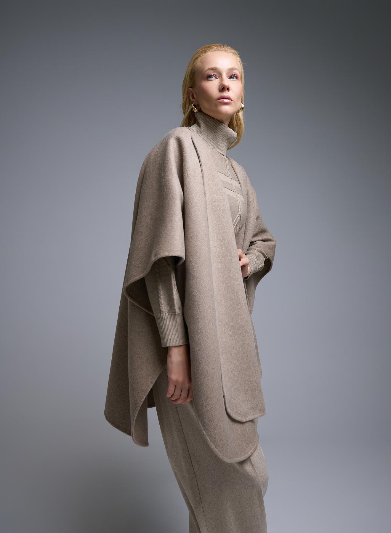 Taupe Cape with round neckline Milla - 2