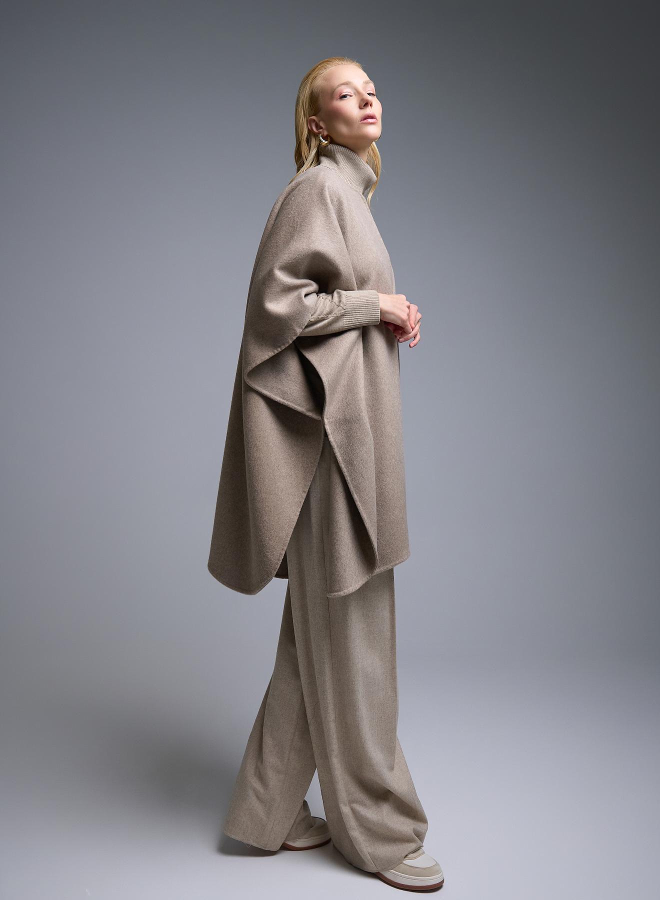 Taupe Cape with round neckline Milla - 3