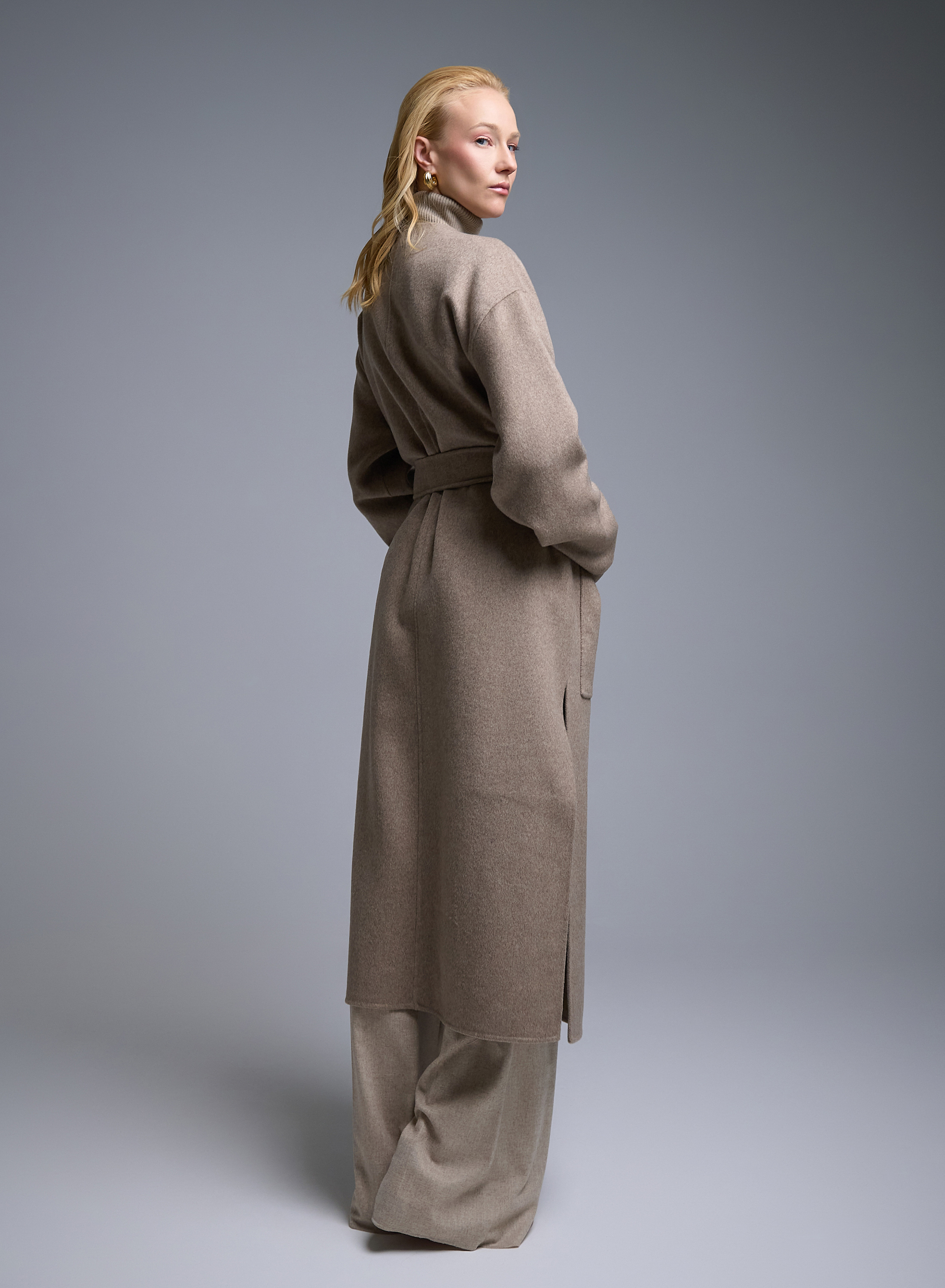 Taupe belted Coat with round neckline, front pockets and with side slits Milla - 4