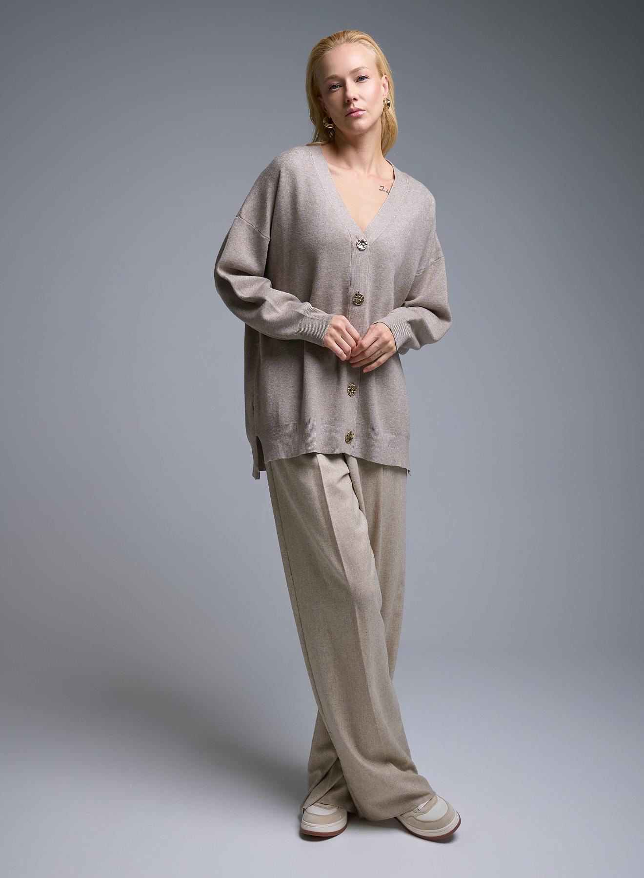 Taupe Cardigan with V neckline and with golden buttons Lara - 3